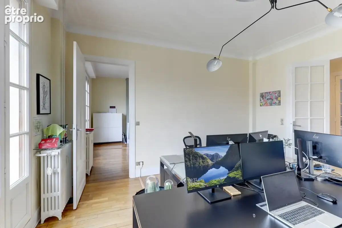 Grand appartement rue Blatin - photo 11