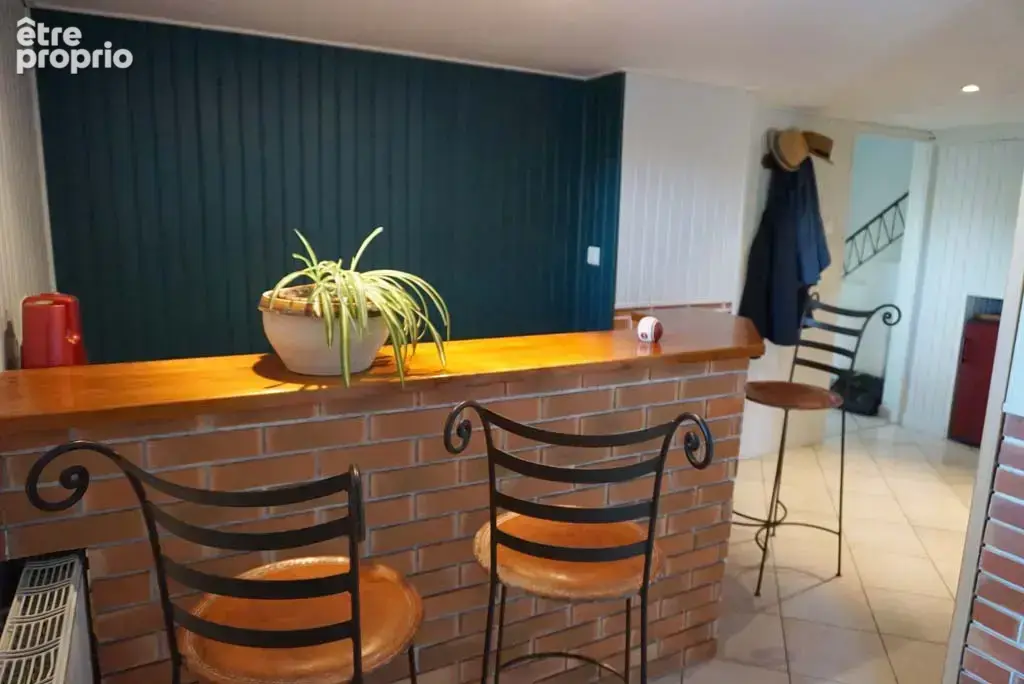 Maison 137 m2 habitables en parfait état - photo 6