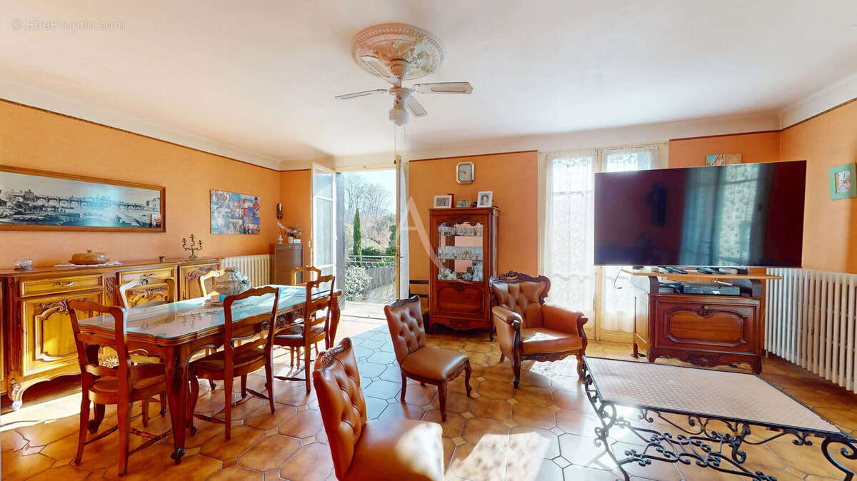 Maison à COUIZA