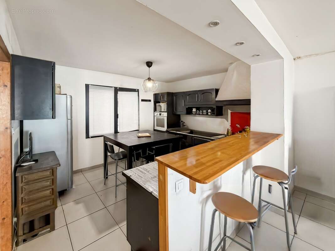 Maison de 100 m2 à MONTCEAU LES MINES avec terrain - photo 9