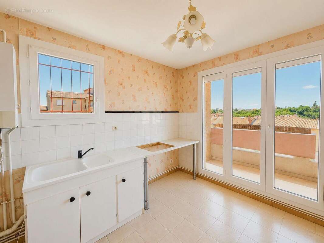 Appartement à BOURG-DE-PEAGE