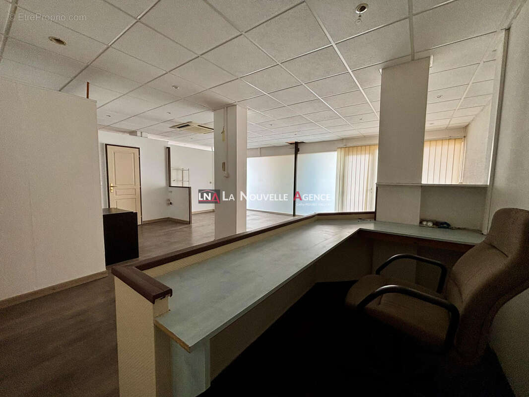 Commerce à PORT-LA-NOUVELLE