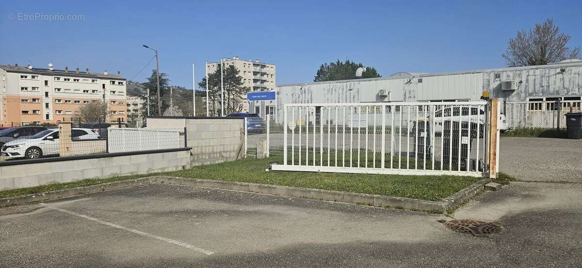 Commerce à VIENNE