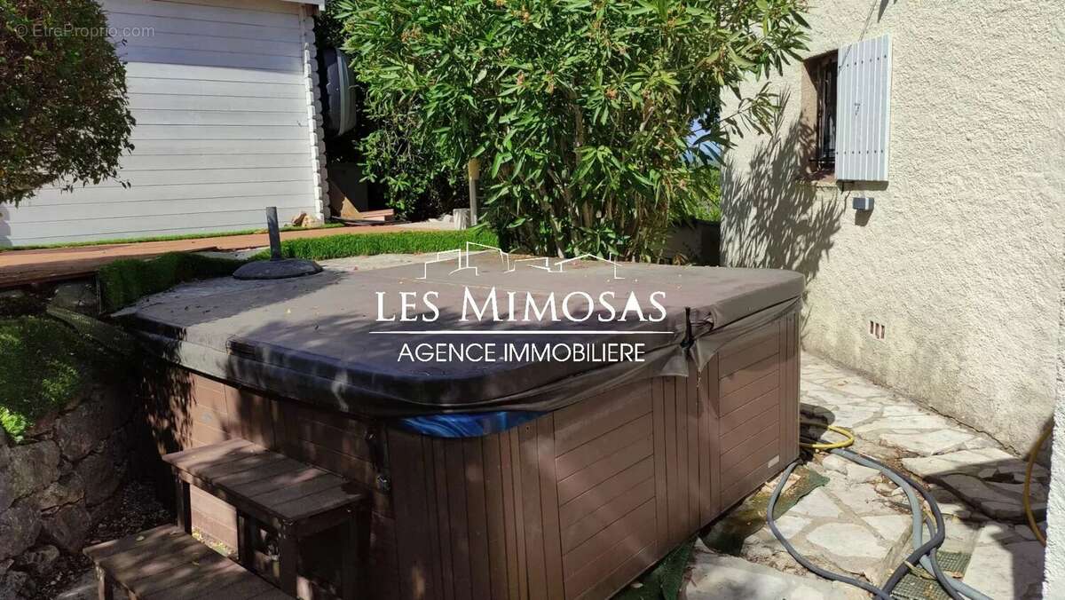 Maison à FREJUS