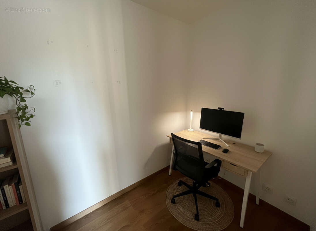 Appartement à SARTROUVILLE