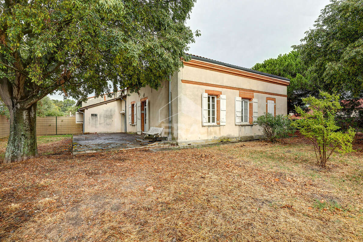 Maison à AUCAMVILLE