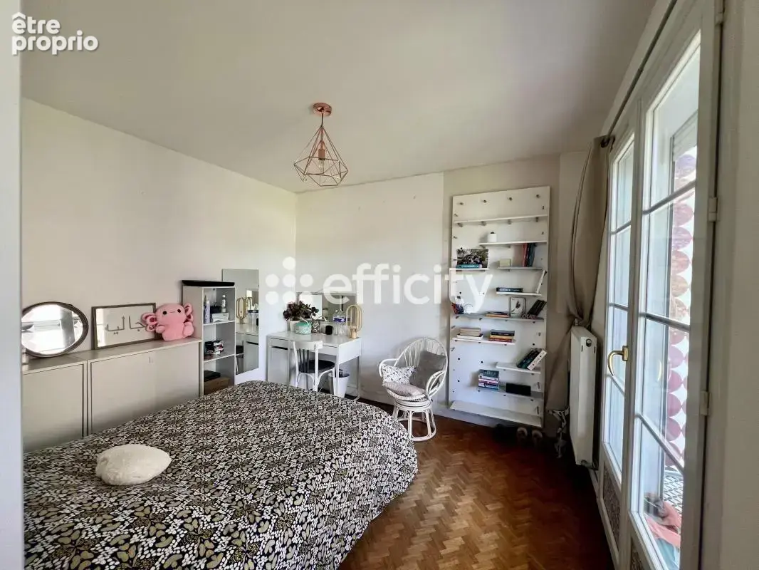 Maison 133 m² à Chambray-Les-Tours  - photo 9
