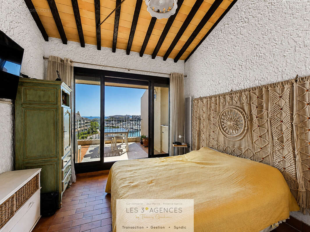 Appartement à COGOLIN