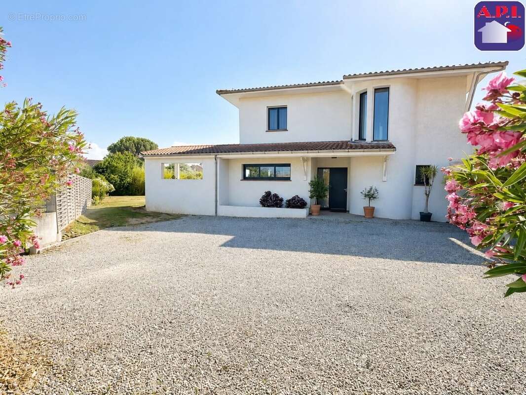 Maison à VARILHES