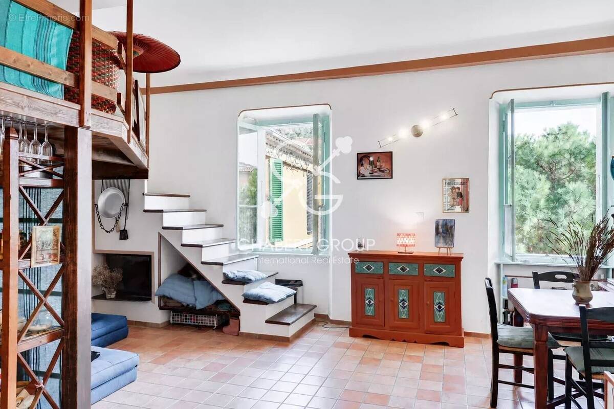 Appartement à VILLEFRANCHE-SUR-MER