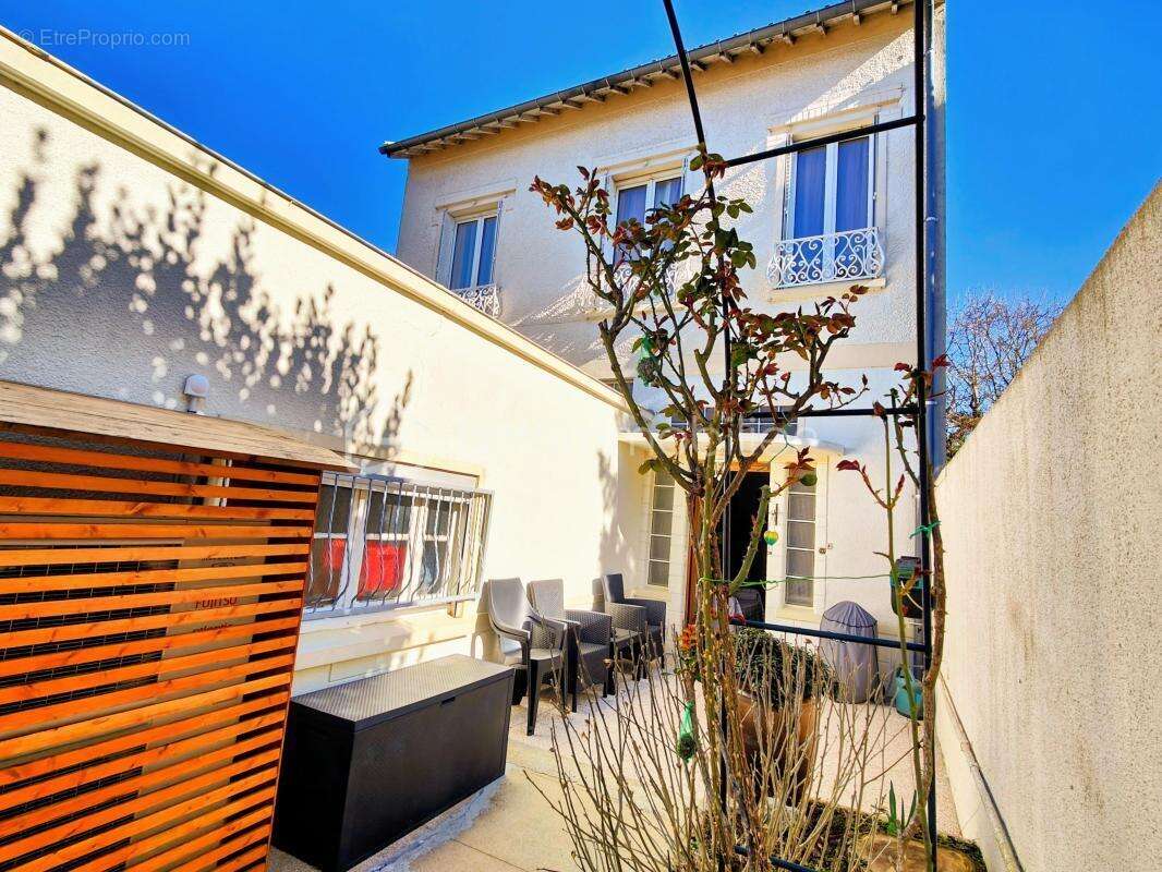 Maison à VIROFLAY