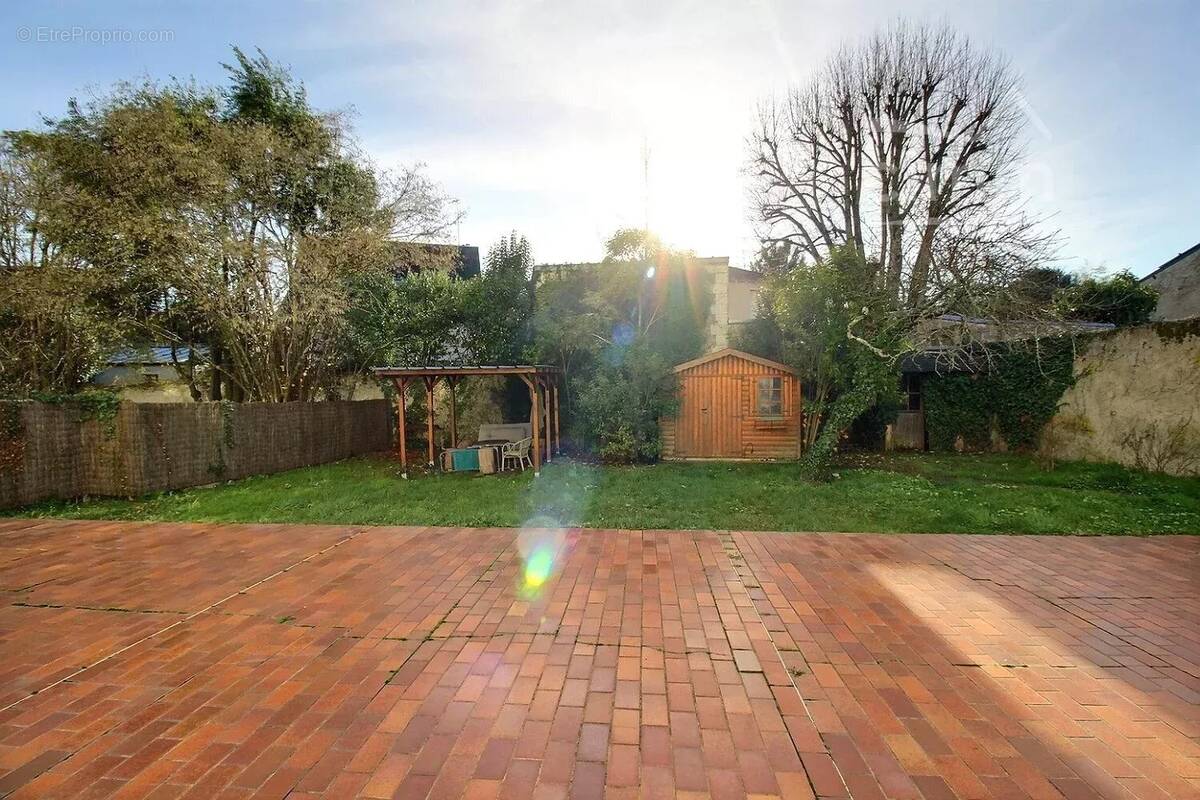 Appartement à SAINT-CYR-SUR-LOIRE