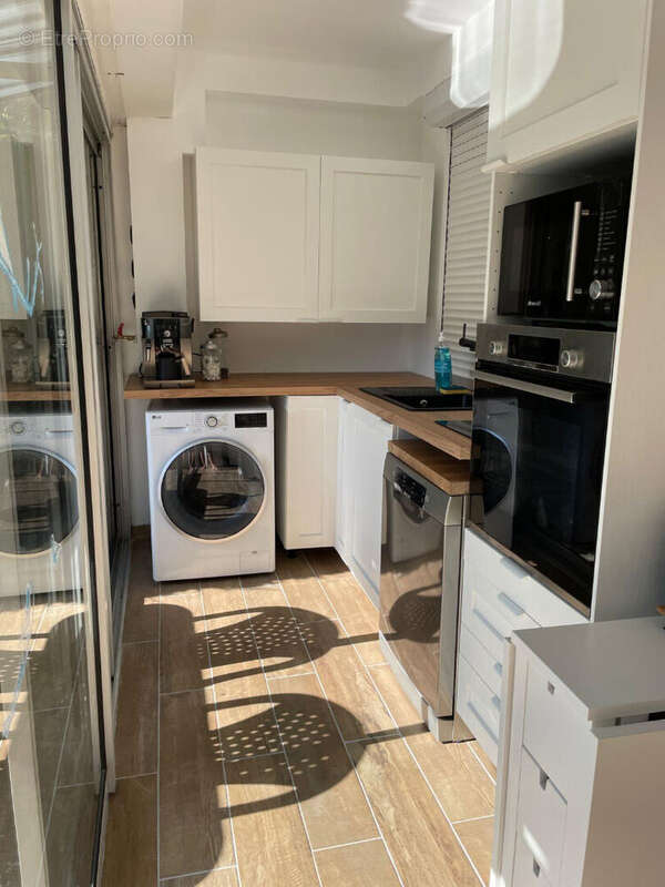 Appartement à BORMES-LES-MIMOSAS