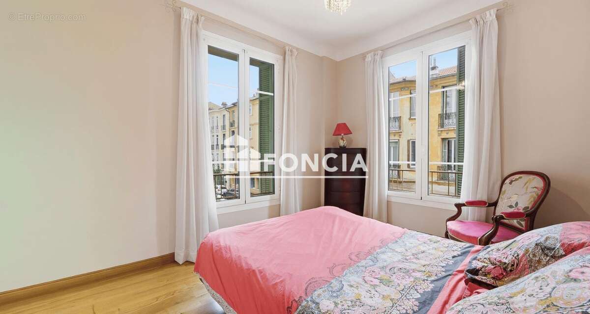 Appartement à MENTON