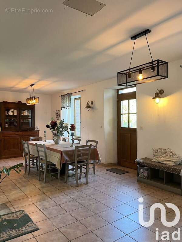 Photo 8 - Maison à ORGNAC-SUR-VEZERE