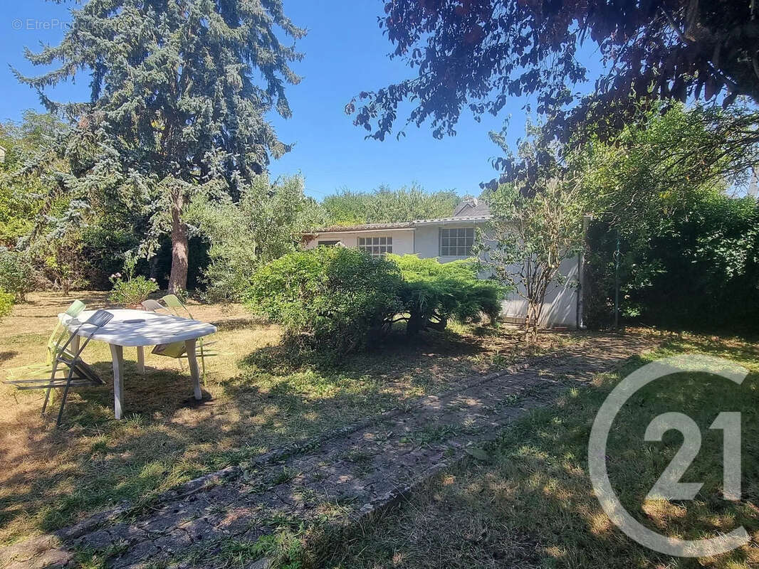 Maison 90 m² à Saint-Satur  - photo 12