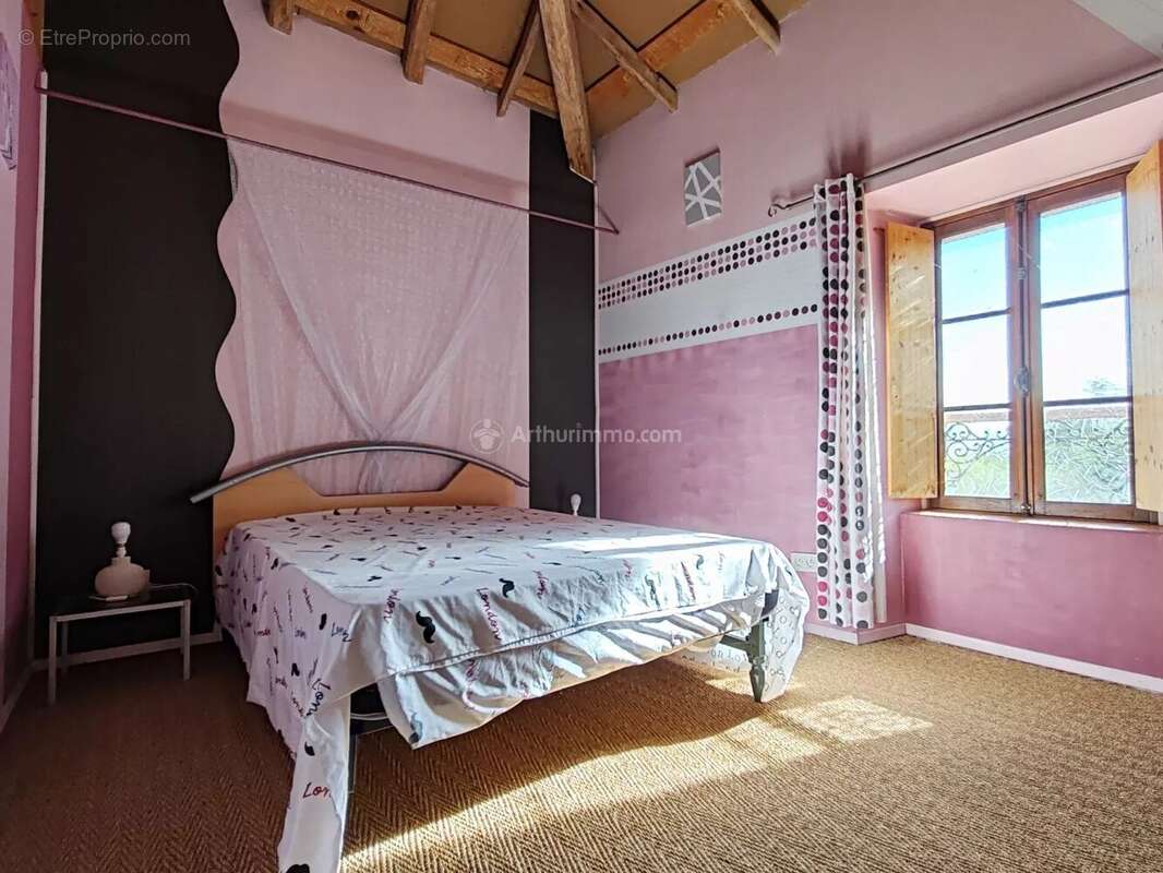 Maison à CASTELNAU-DE-MONTMIRAL