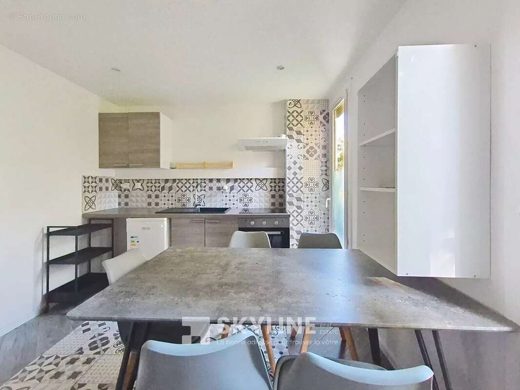 Appartement à MARSEILLE-9E