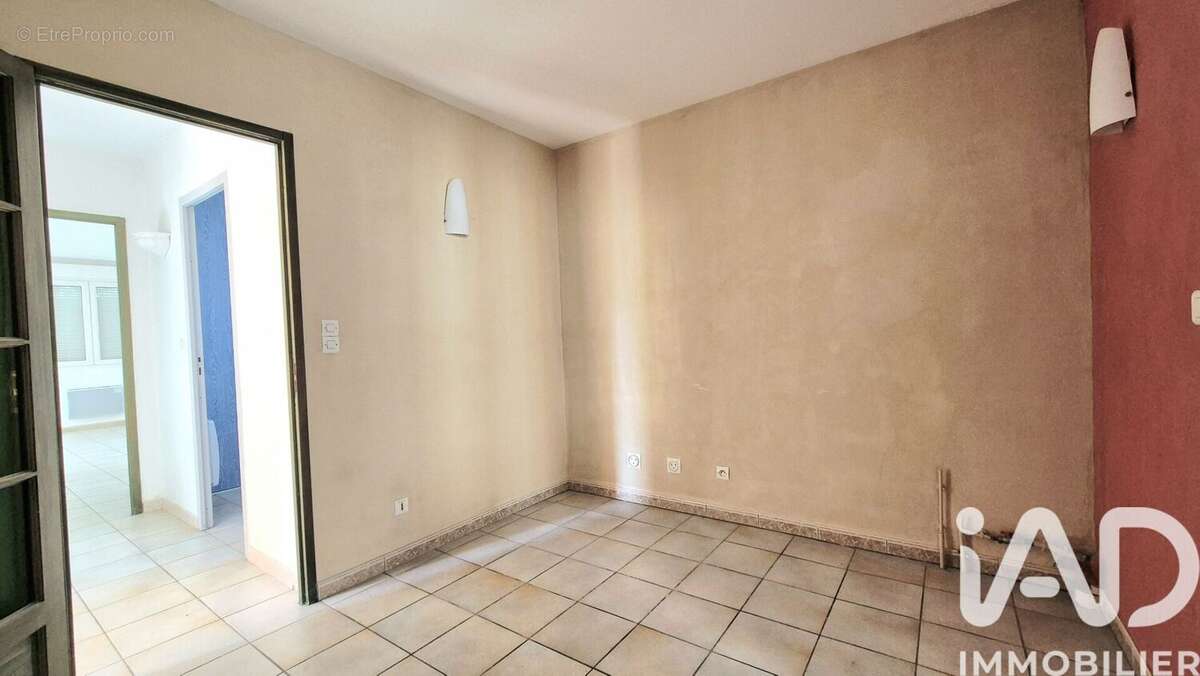 Photo 4 - Appartement à L'ISLE-SUR-LA-SORGUE