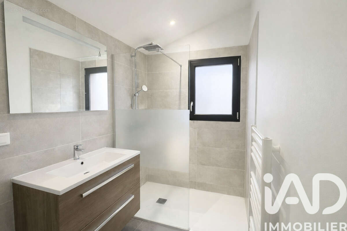 Photo 8 - Maison à TOSSE