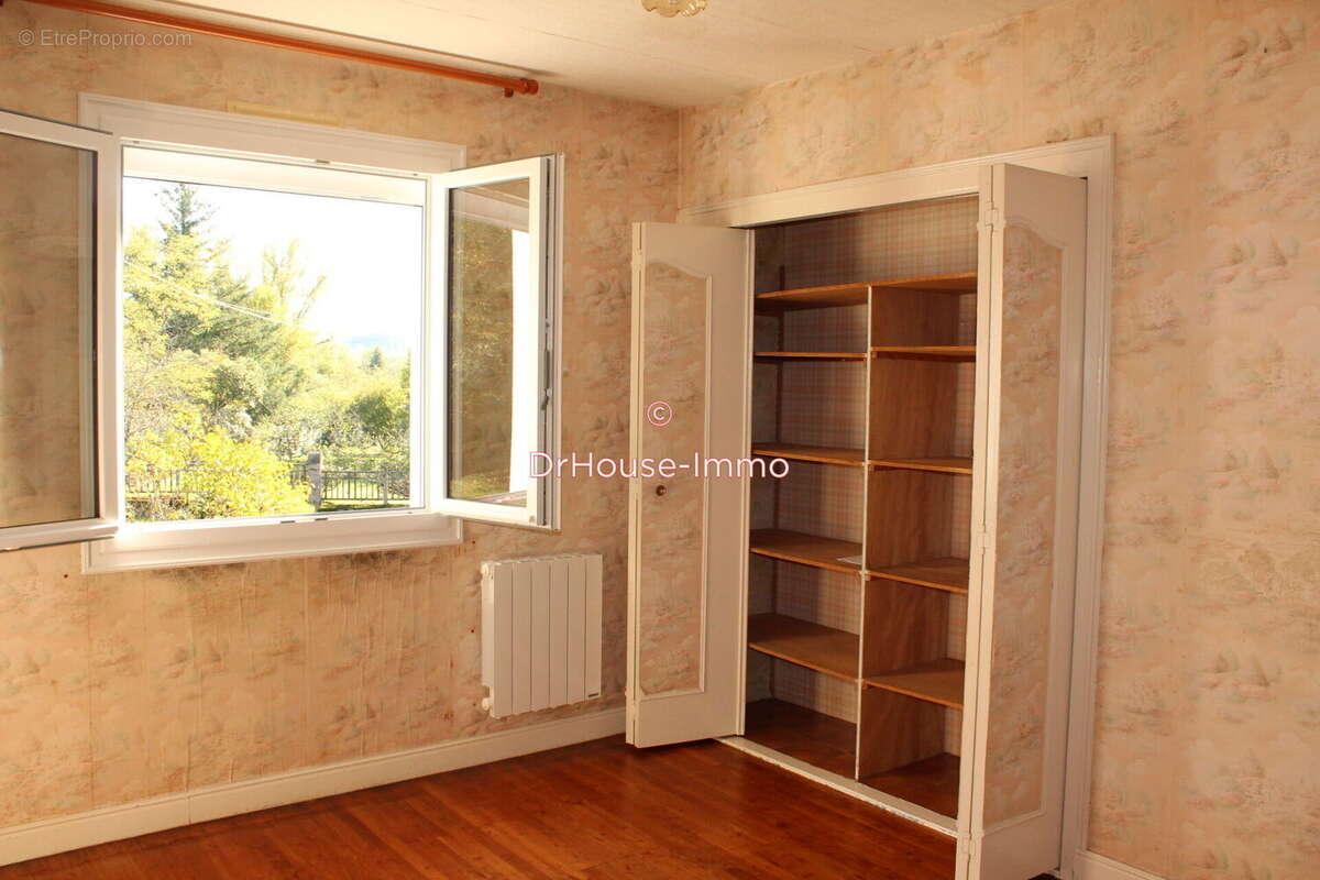 Maison 130 m² à Chabanais  - photo 52