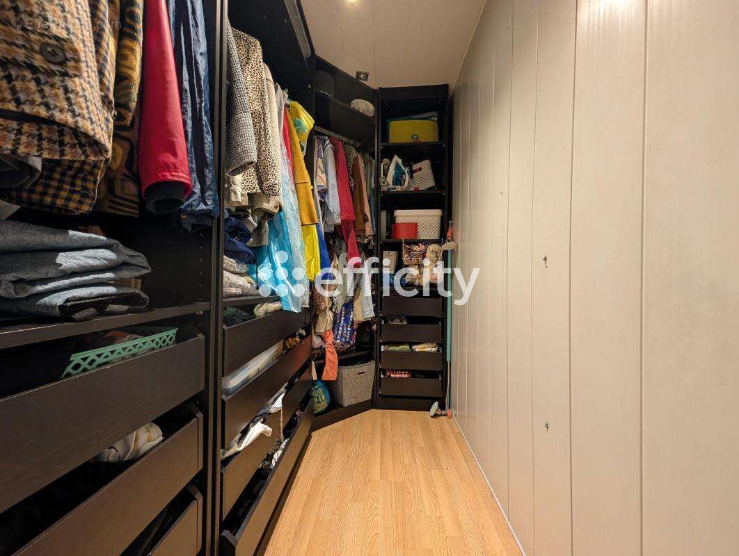Appartement à EPINAY-SUR-SEINE