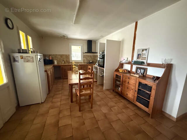 Maison à LA GENETOUZE