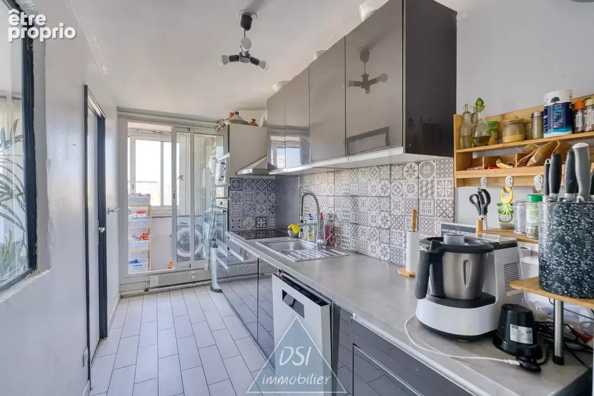 Villeurbanne cusset – à visiter sans tarder – t3/t4 – 68 m² – 2 chambres + bureau/dressing – balcons – parking & cave – ascenseu - photo 3
