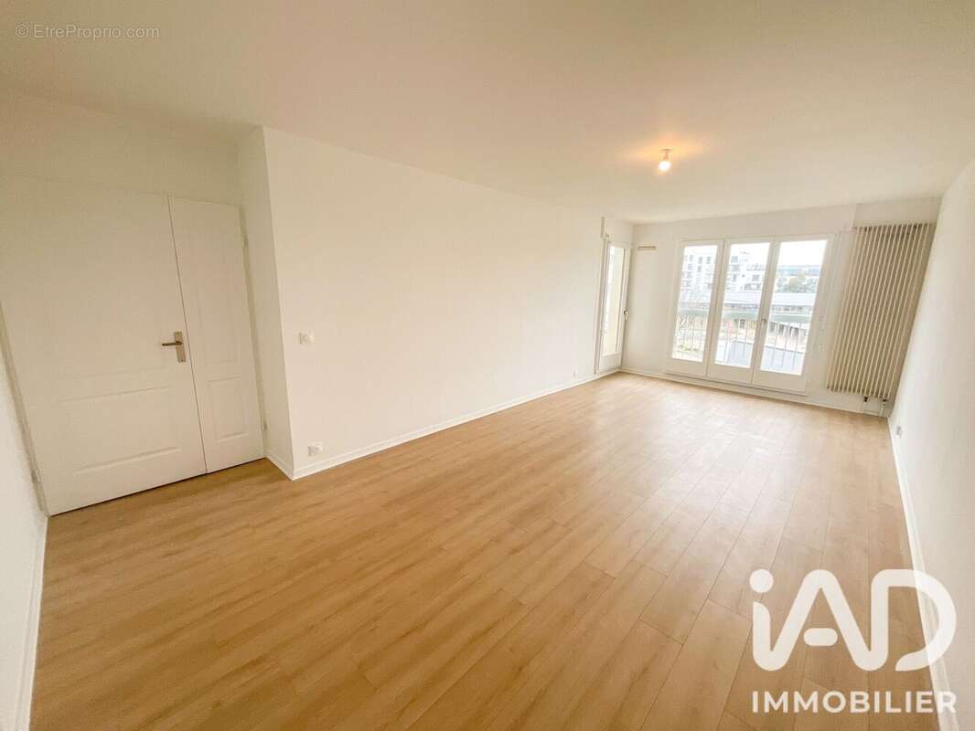 Photo 2 - Appartement à POISSY