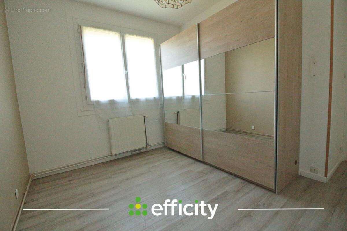 Appartement à HEROUVILLE-SAINT-CLAIR