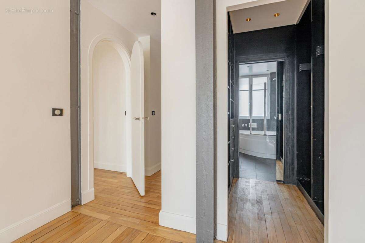 Appartement à PARIS-4E