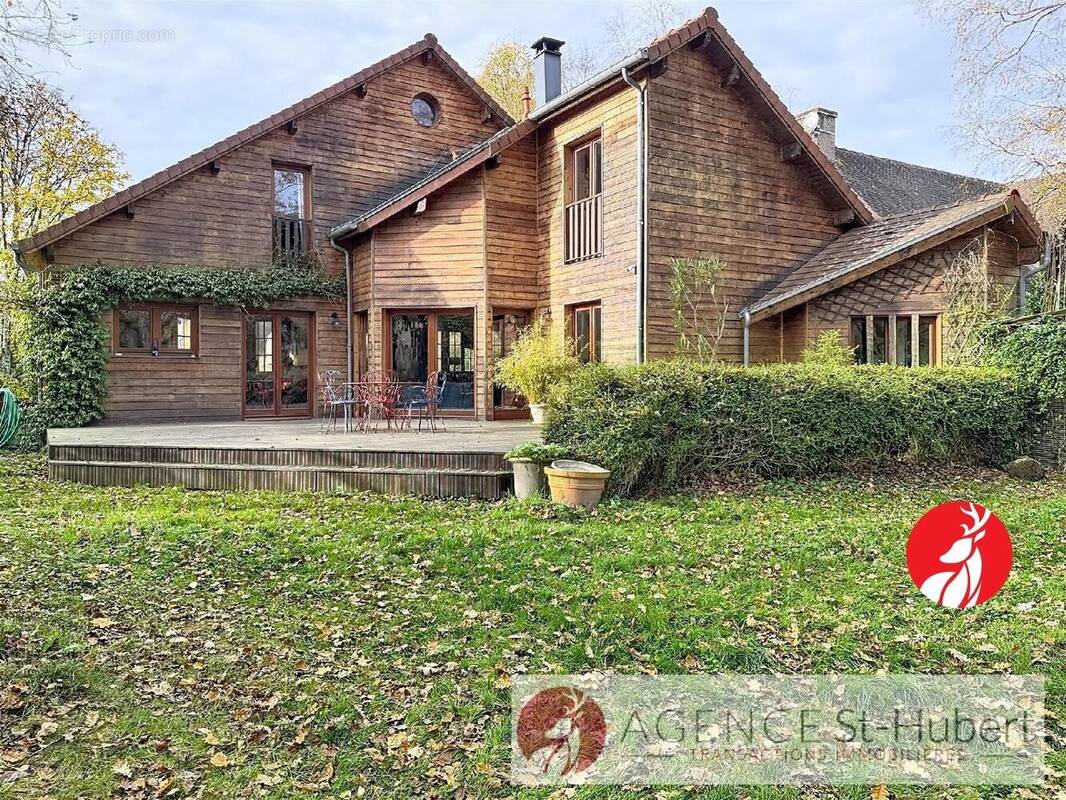 Maison à FONTAINEBLEAU