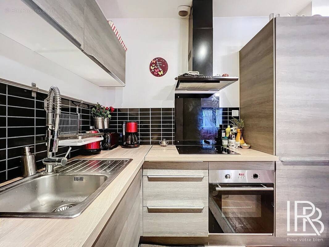 Appartement à MARSEILLE-1E