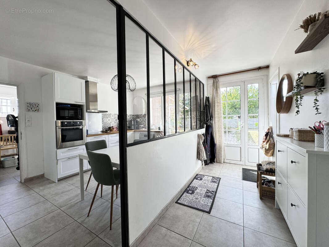 Maison à BARBEZIEUX-SAINT-HILAIRE