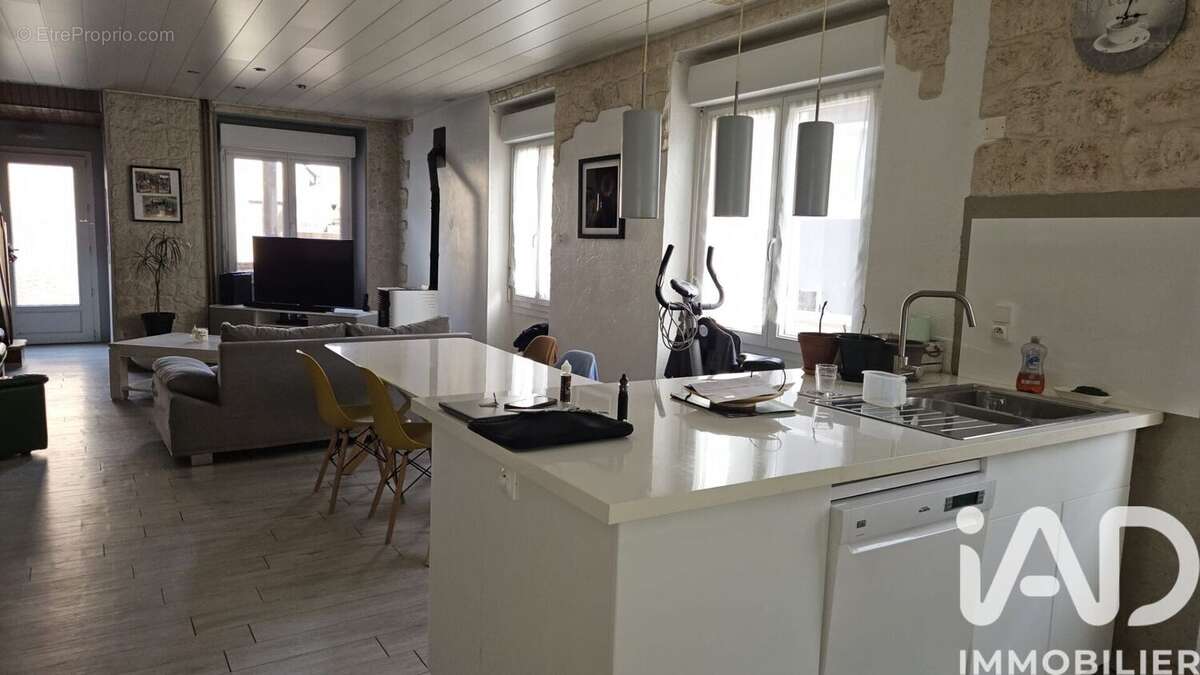 Photo 2 - Maison à CULOZ