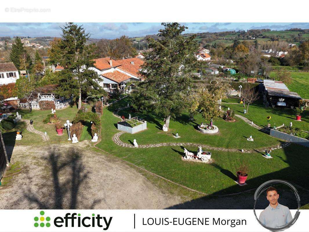 Maison à AVAILLES-LIMOUZINE