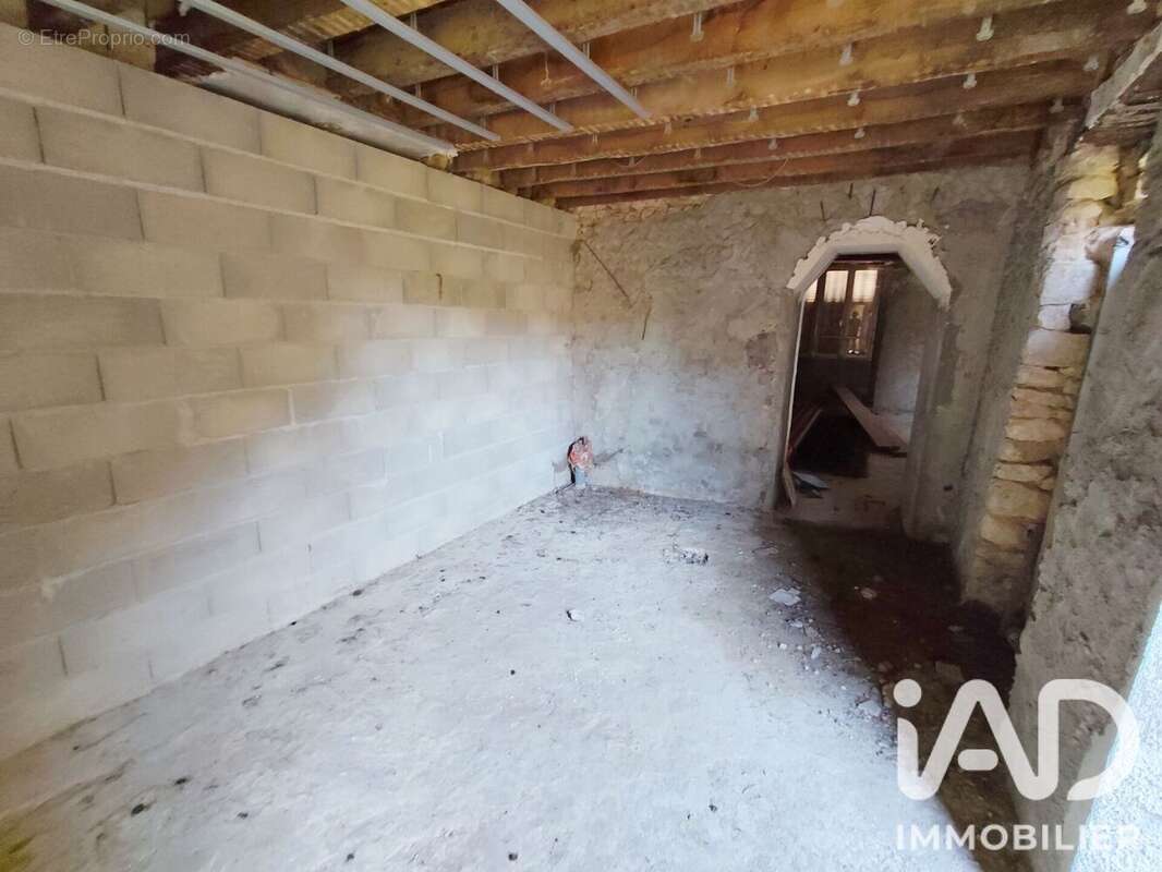 Appartement 210 m² à Egreville  - photo 8