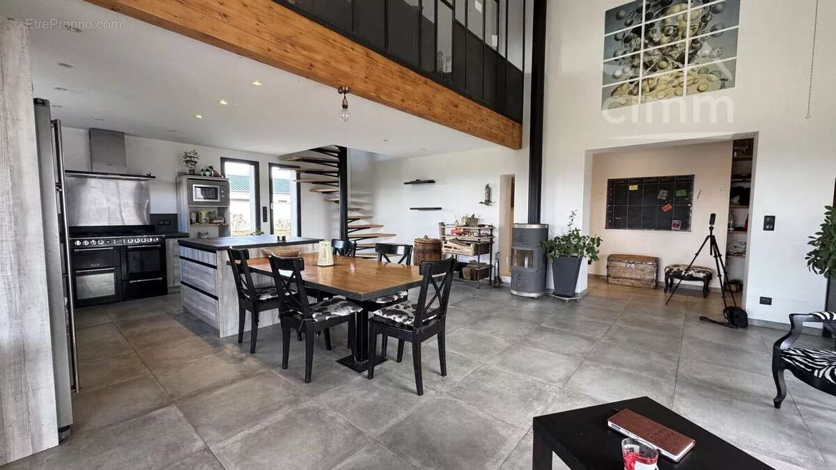 Maison à ANDANCE