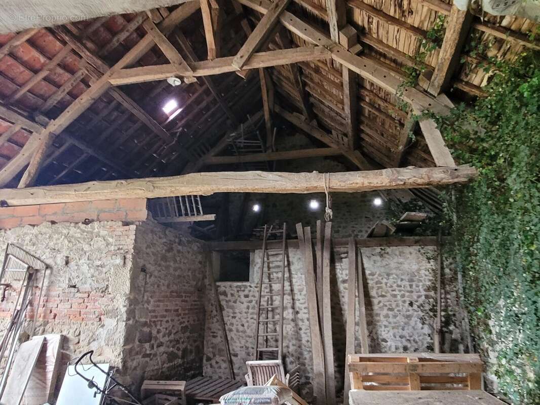 Maison à DEUX-CHAISES