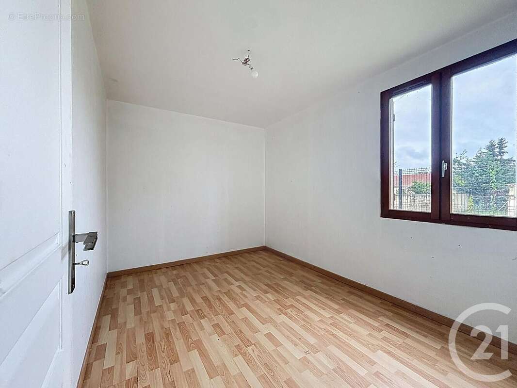 Maison à SAINT-VALERIEN