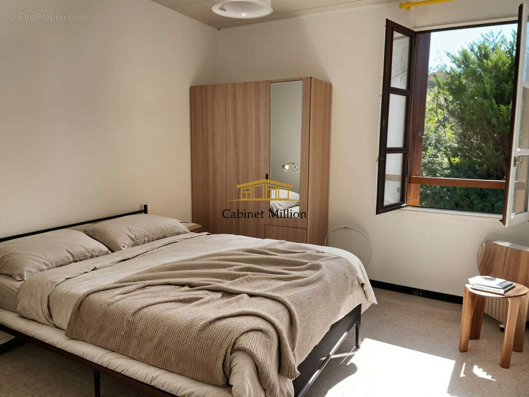 Appartement à VIC-LA-GARDIOLE