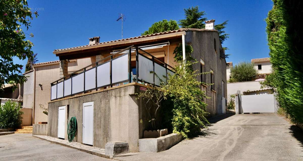 Grande maison divisée en 2 appartements - photo 21