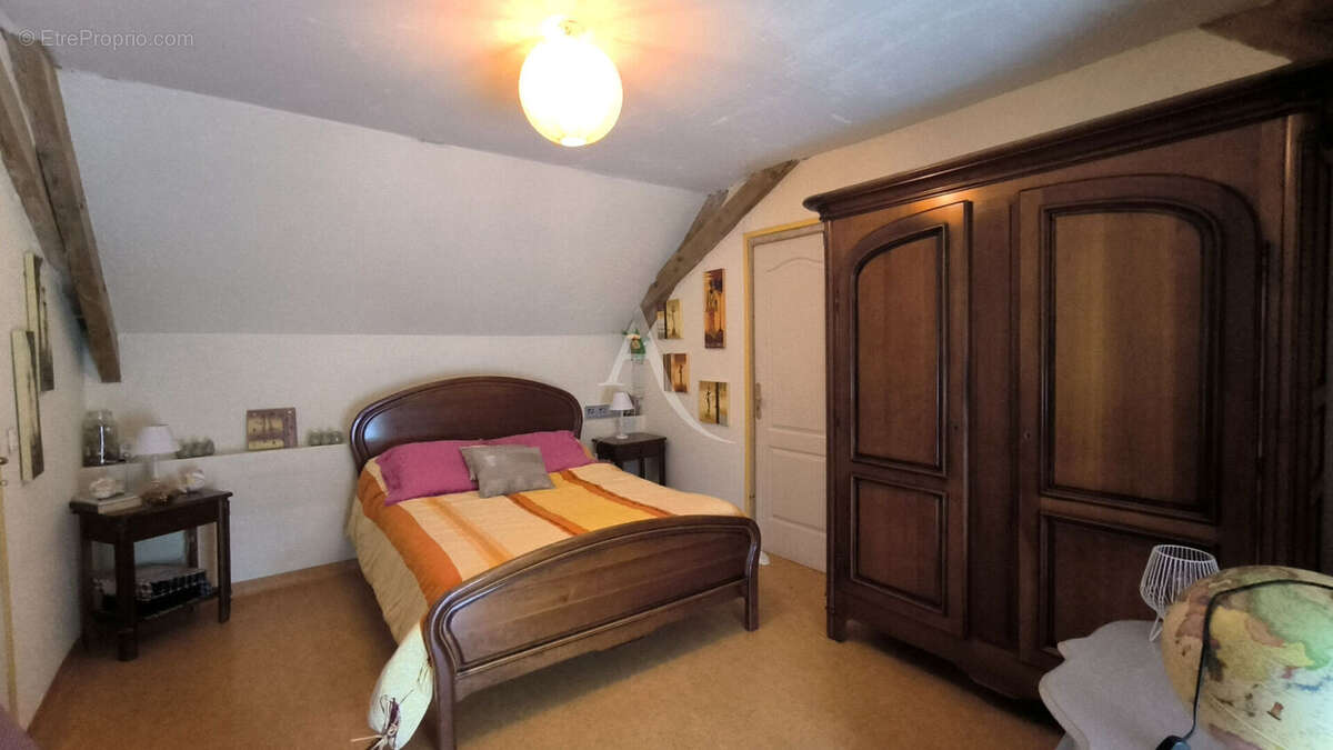 Maison à LA MENITRE