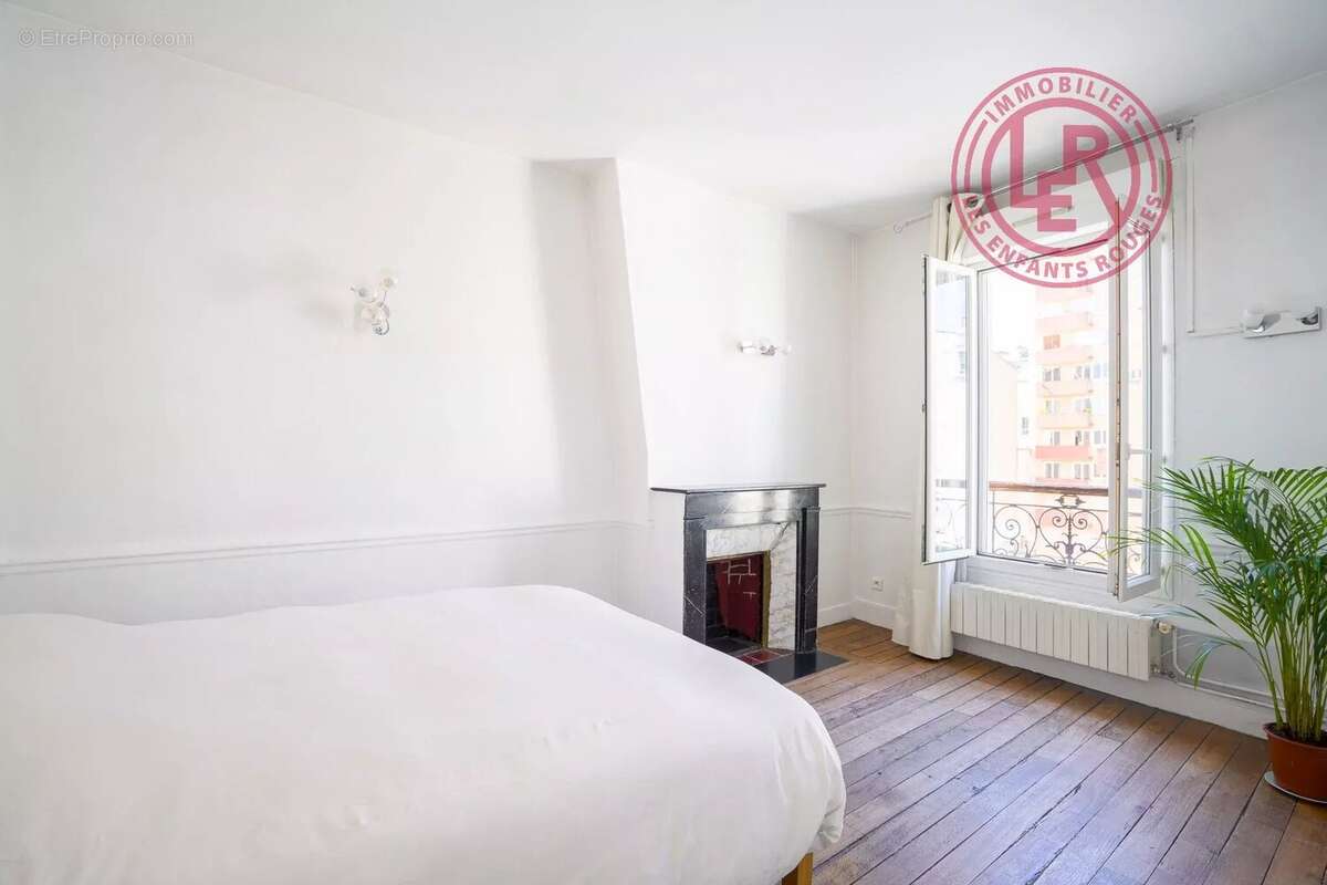 Appartement à PARIS-19E