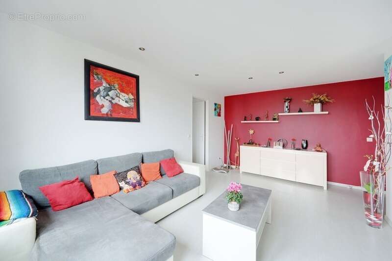 Appartement à LES PAVILLONS-SOUS-BOIS