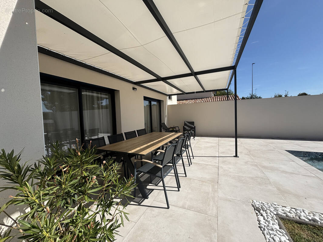 Maison à CHATEAURENARD