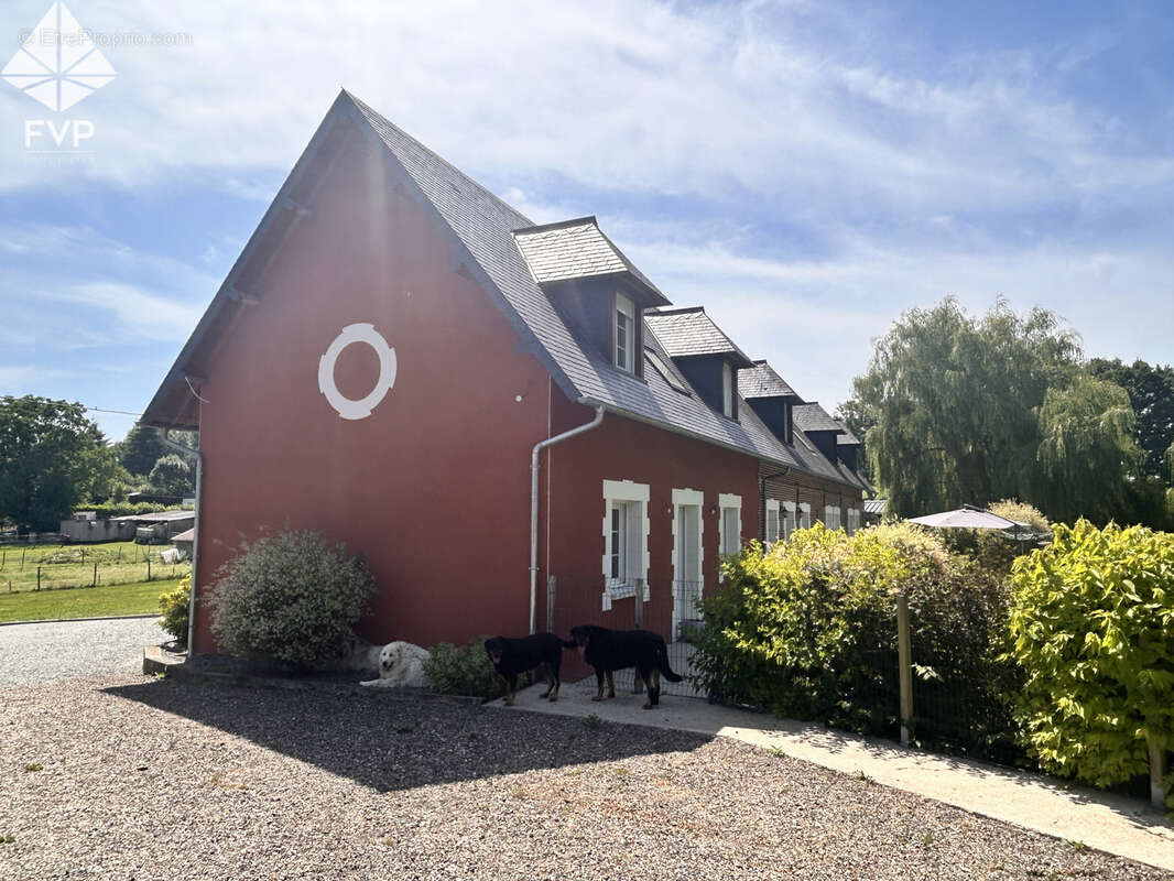 Maison à SAINT-VAAST-DIEPPEDALLE