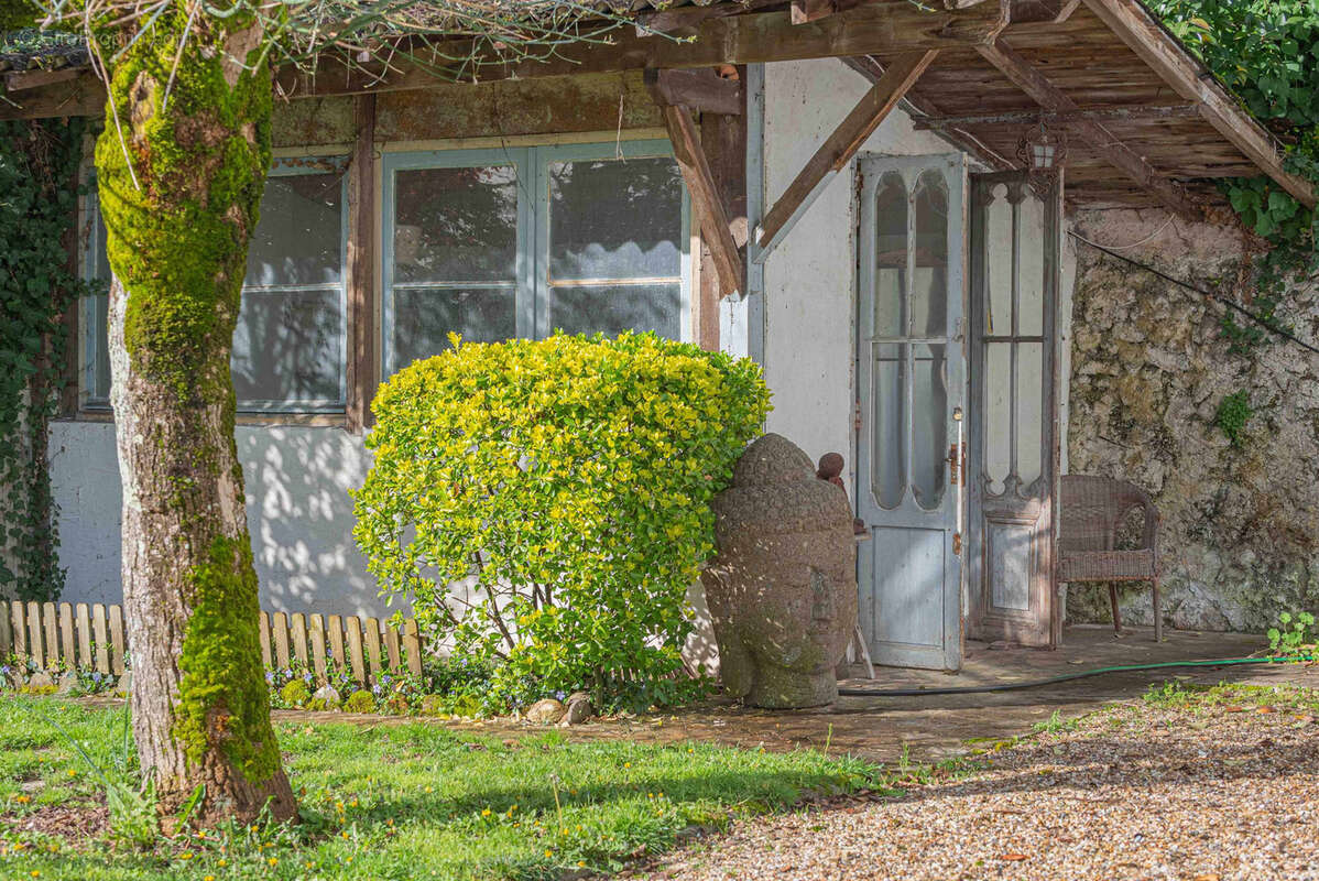 Maison à CAMBLANES-ET-MEYNAC