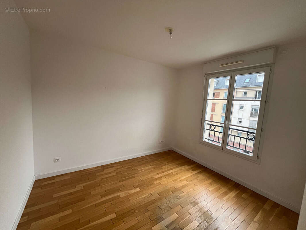 Appartement à CHAVILLE