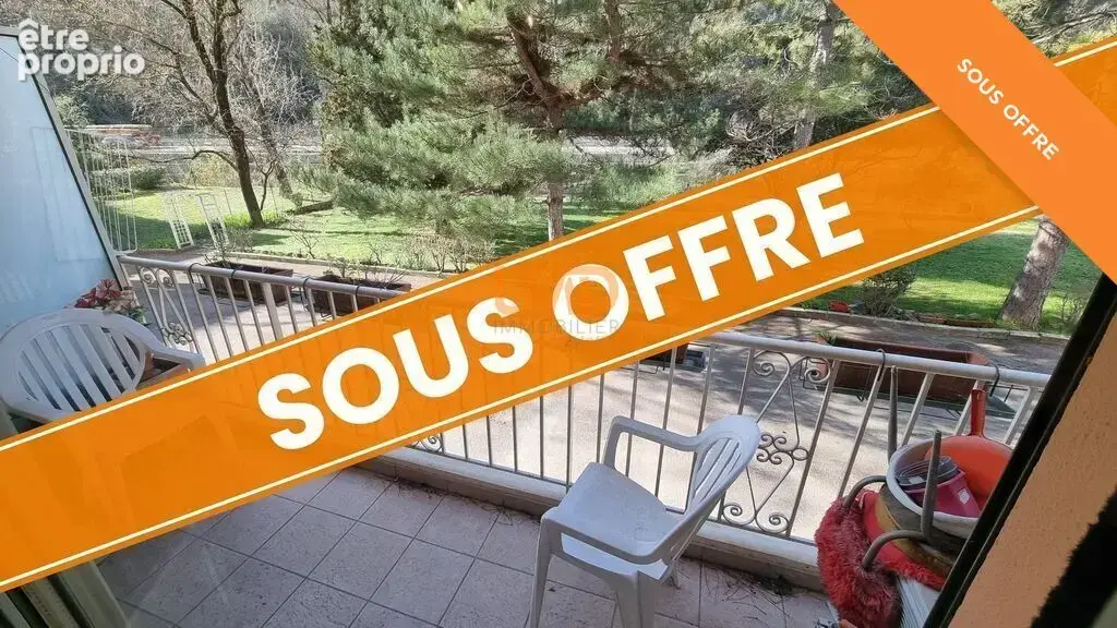 Trans-en-Provence – T2 55 m² – balcon sans vis-à-vis – garage – - photo 1